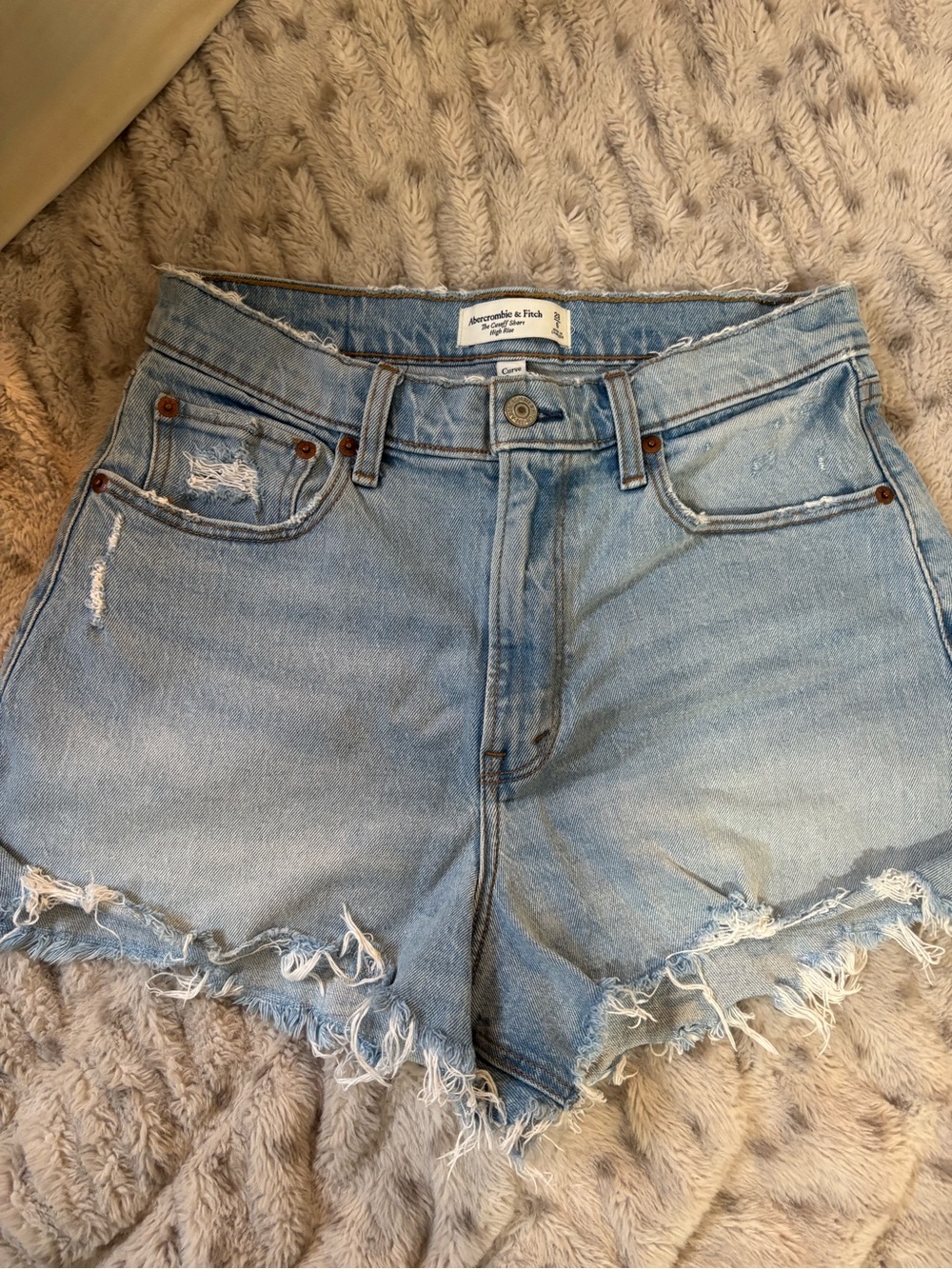 Abercrombie & Fitch Curve Love The Cutoff Short High Rise